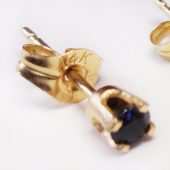 14k Solid Gold Stud Earrings with Dark Blue Sapphire - Picture 3 of 4